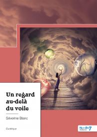 Un regard au-delà du voile